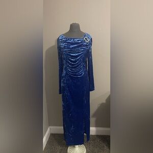Long Sleeve Blue Velvet 80’s style Dress